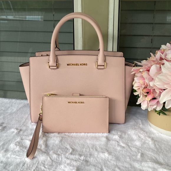 Michael Kors Handbags - Michael Kors Selma satchel & wallet